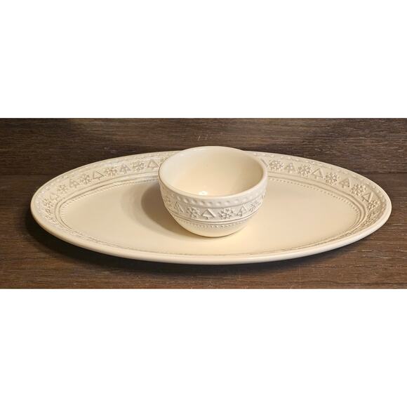 Hallmark Snowflake & Christmas Tree Serving Plate Platter Dip Bowl Chip Set - Picture 1 of 6